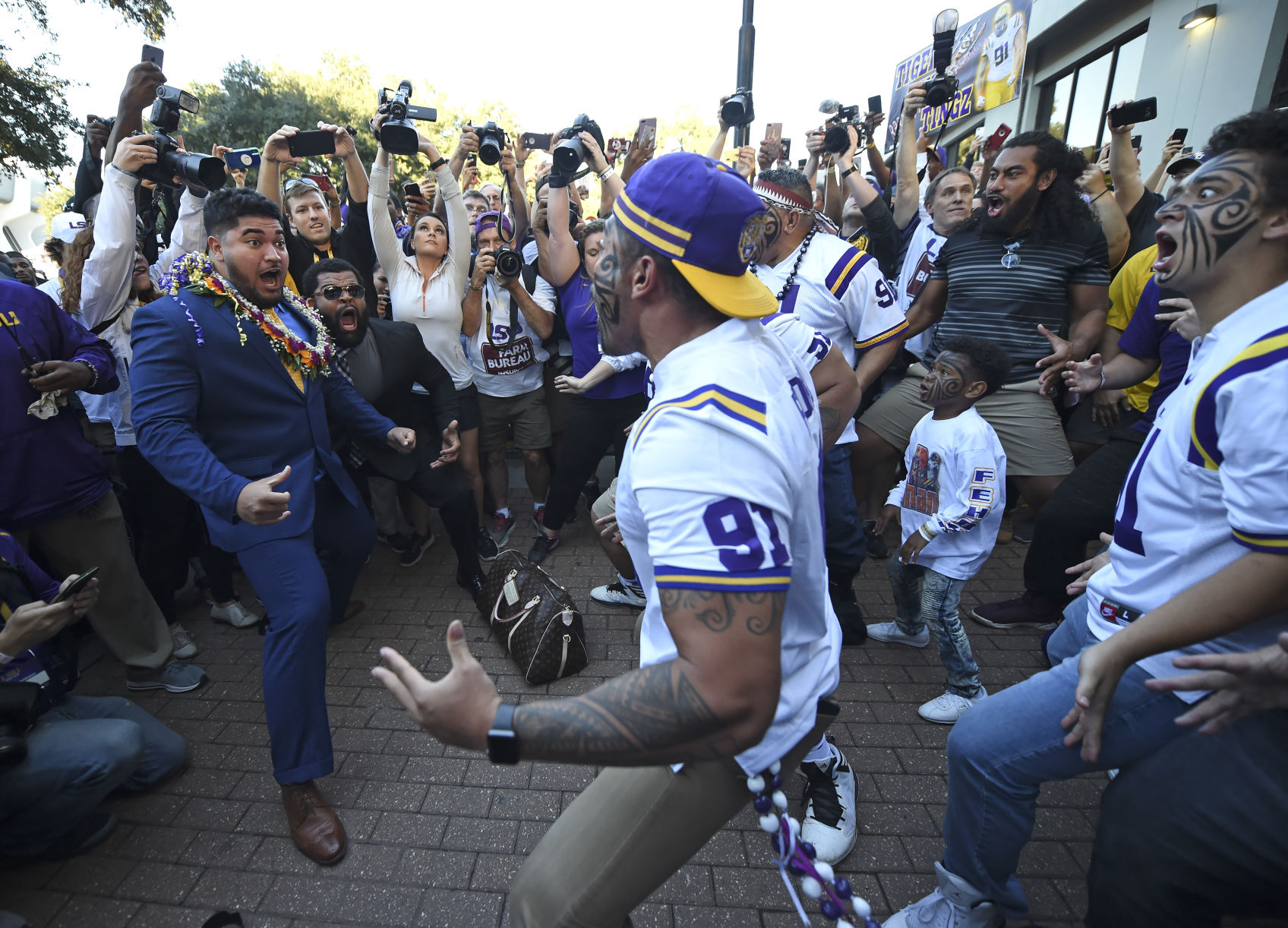 lsualabamafootball.110418 115.jpg